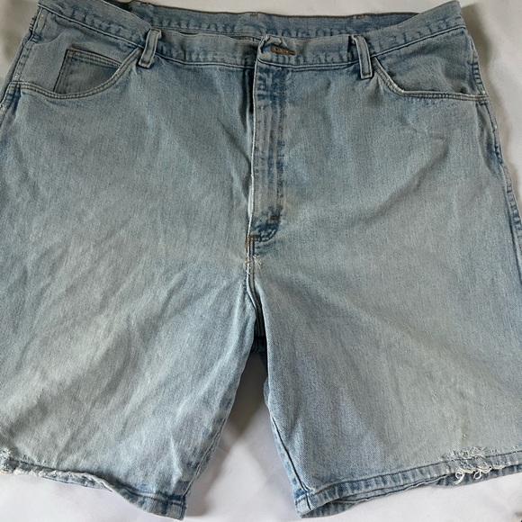 Wrangler denim faded wash men’s short size 42 - Picture 1 of 5